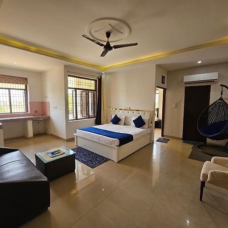 Elegance Resort Vrindāvan Exterior photo