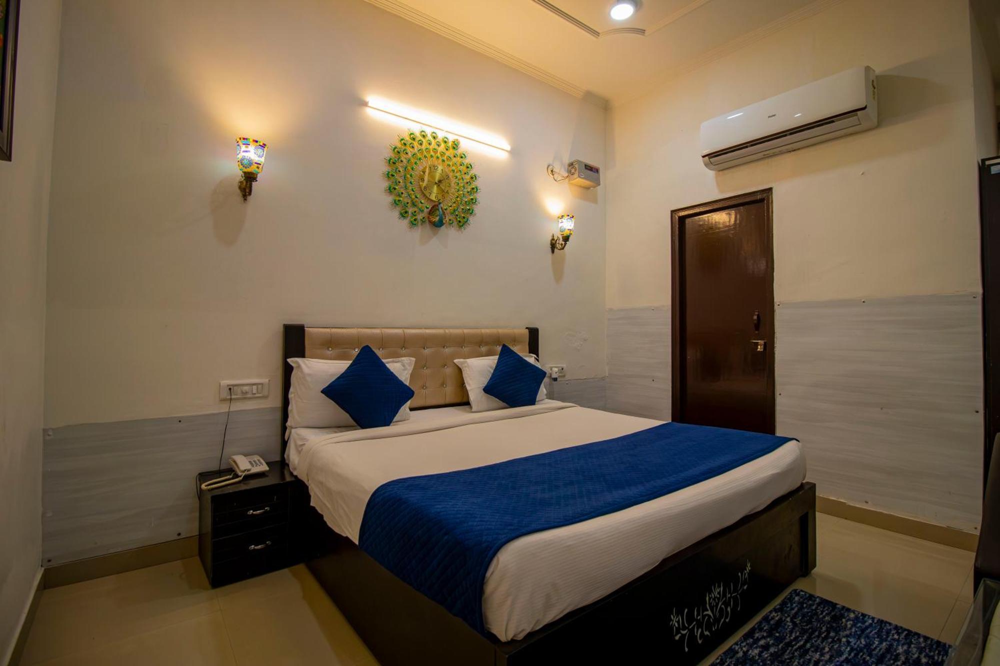 Elegance Resort Vrindāvan Exterior photo