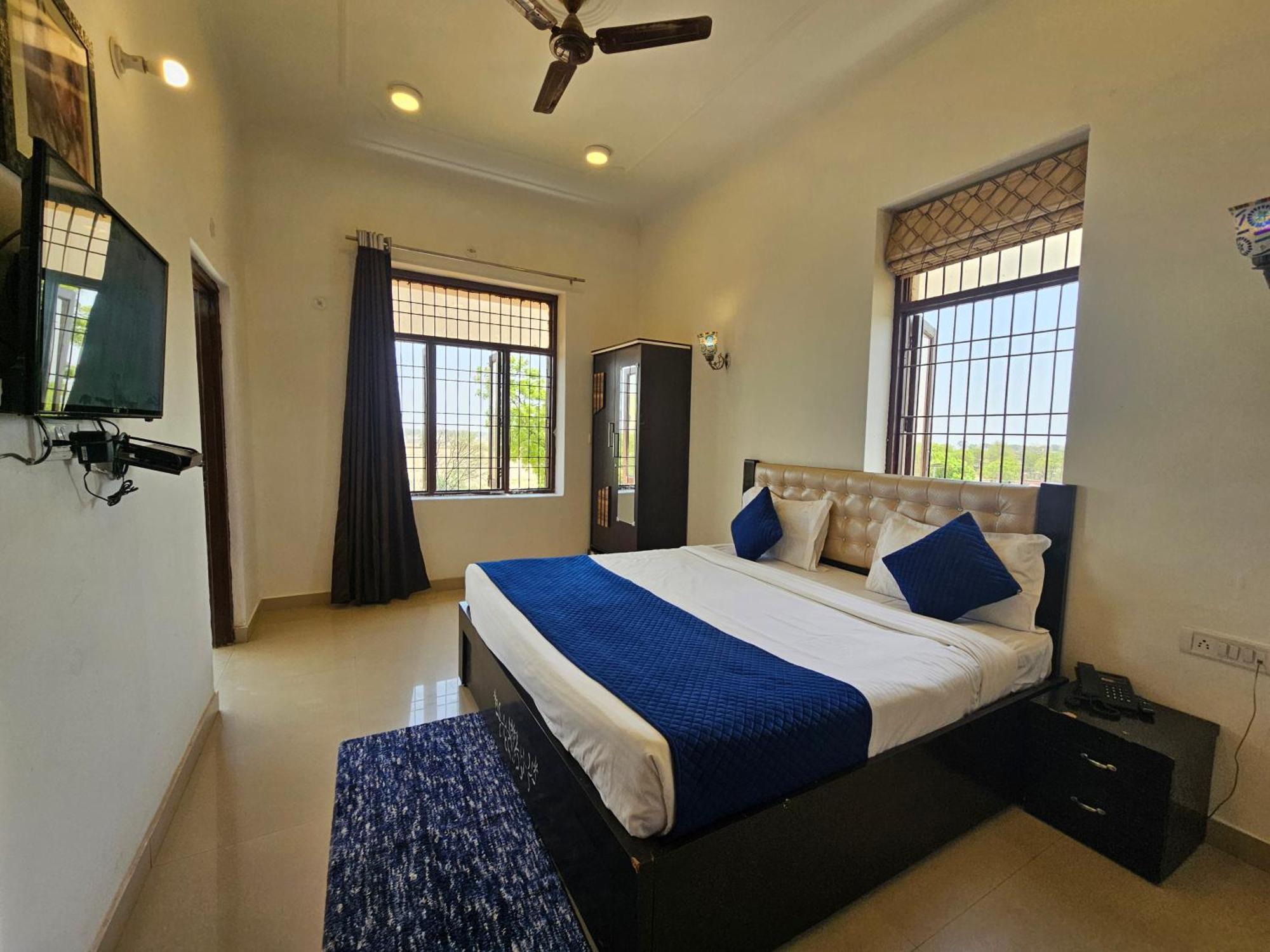 Elegance Resort Vrindāvan Exterior photo