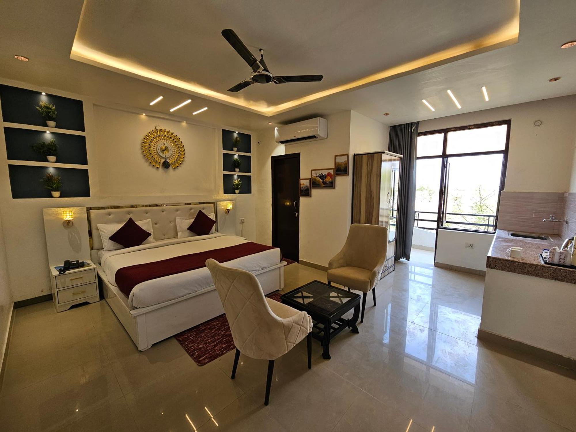 Elegance Resort Vrindāvan Exterior photo